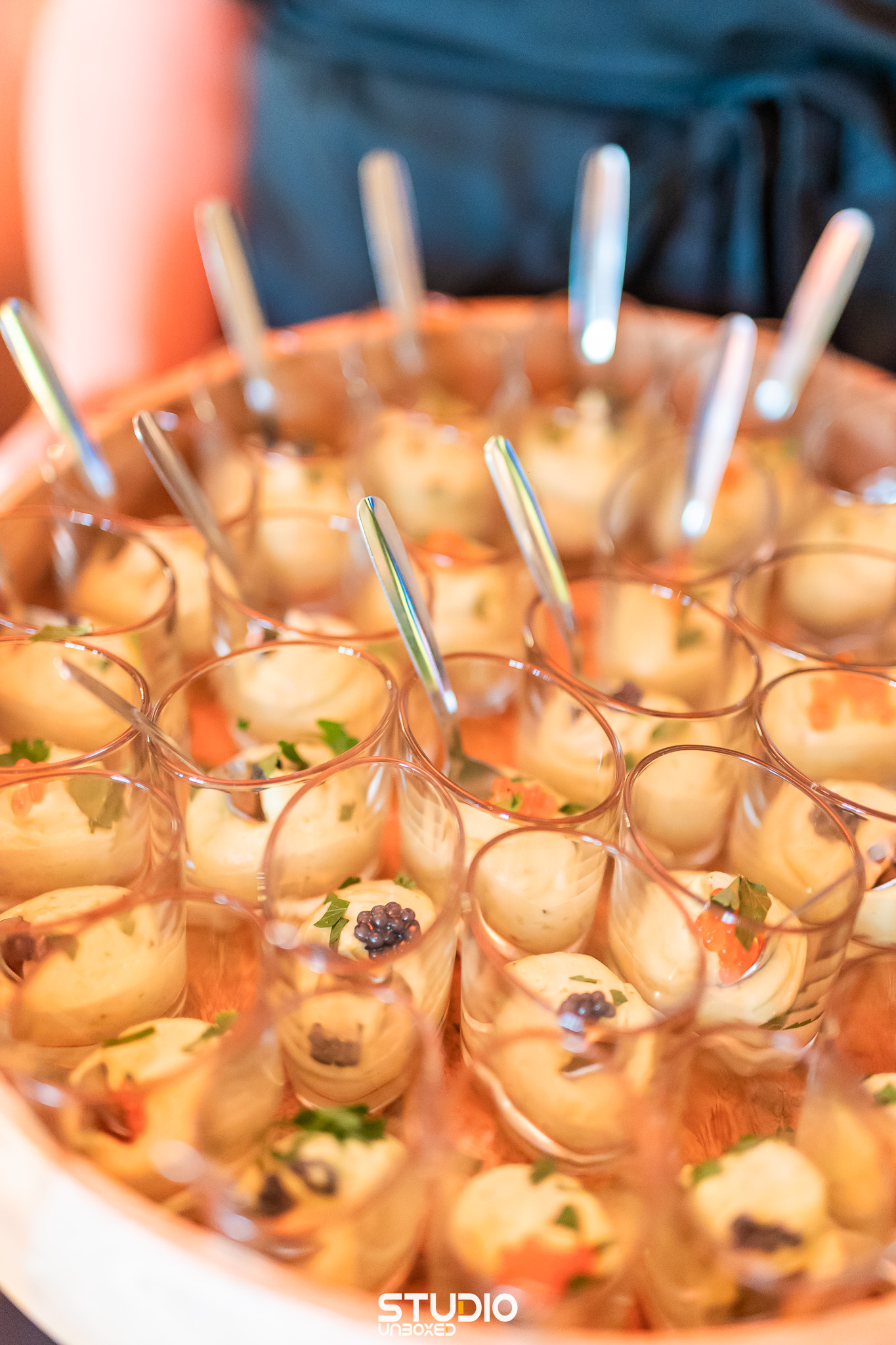 Hapjes geserveerd tijdens het aperitief