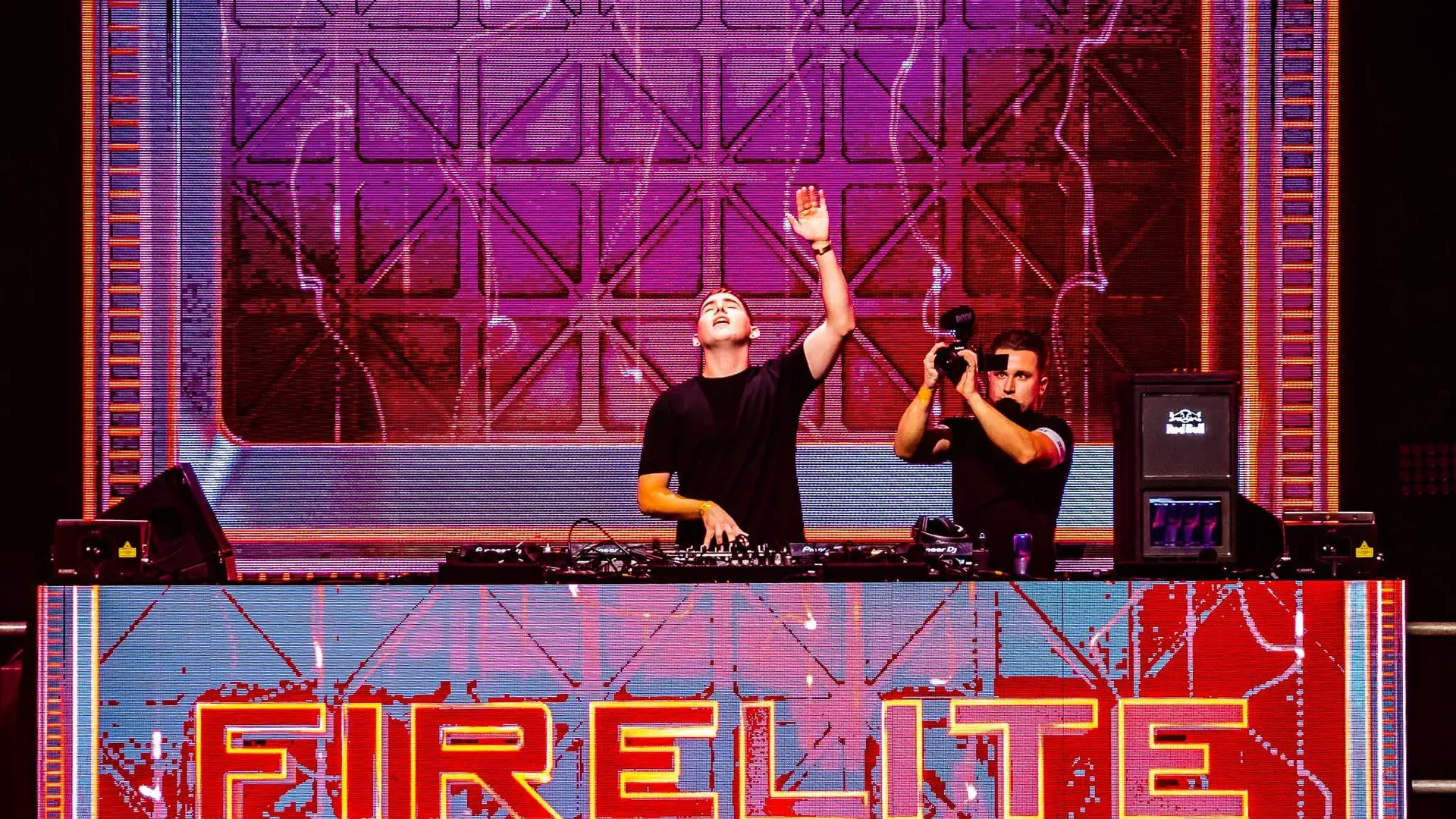 REVERZE TOTAL TAKE OVER 23