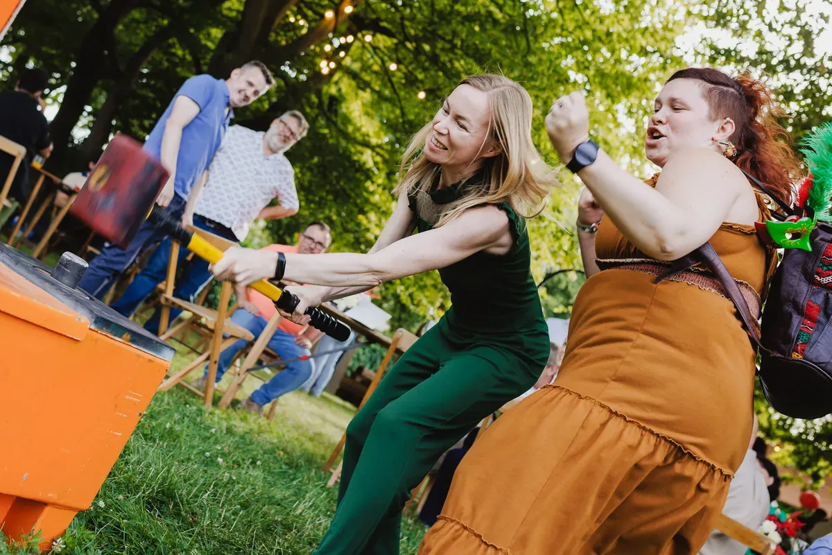 SUMMER CIRCUS - Gallery