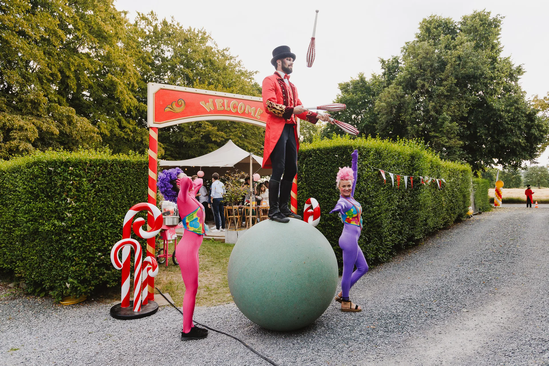 SUMMER CIRCUS